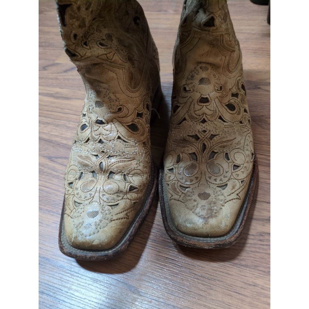 Corral Vintage Antique-ish Saddle Brushed Laser Brown Tan boots Women's Sz 8 M - Picture 15 of 15